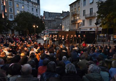 Argent, Pudeurs et Décadences 