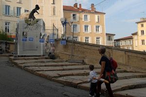 bioffique theatre  