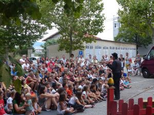 illustre famille burattini  