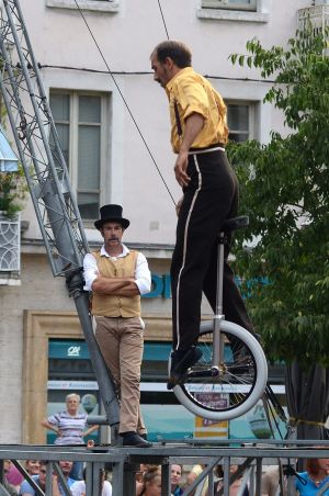 les nouveaux nez cie  