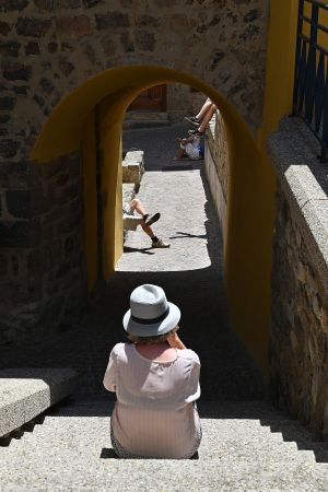 porte ouverte sur la ville  